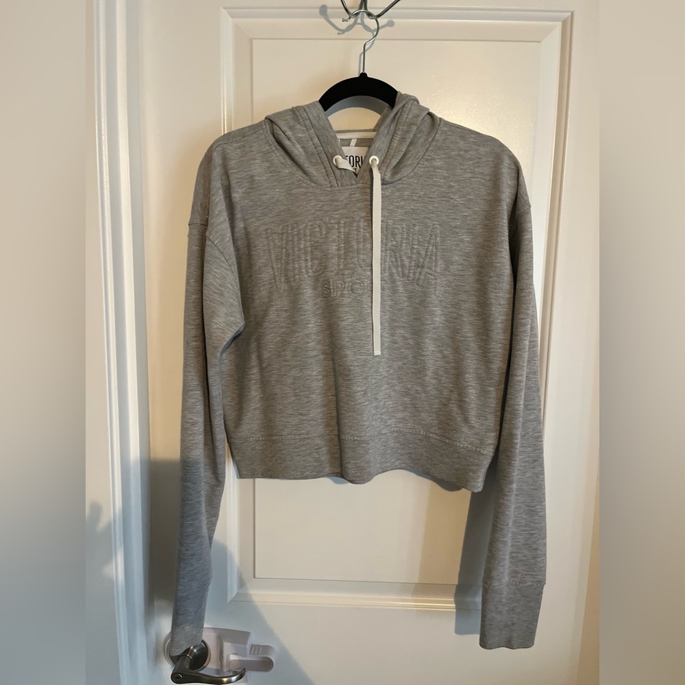 Almost new(wore 1x) Grey crock top hoodie.